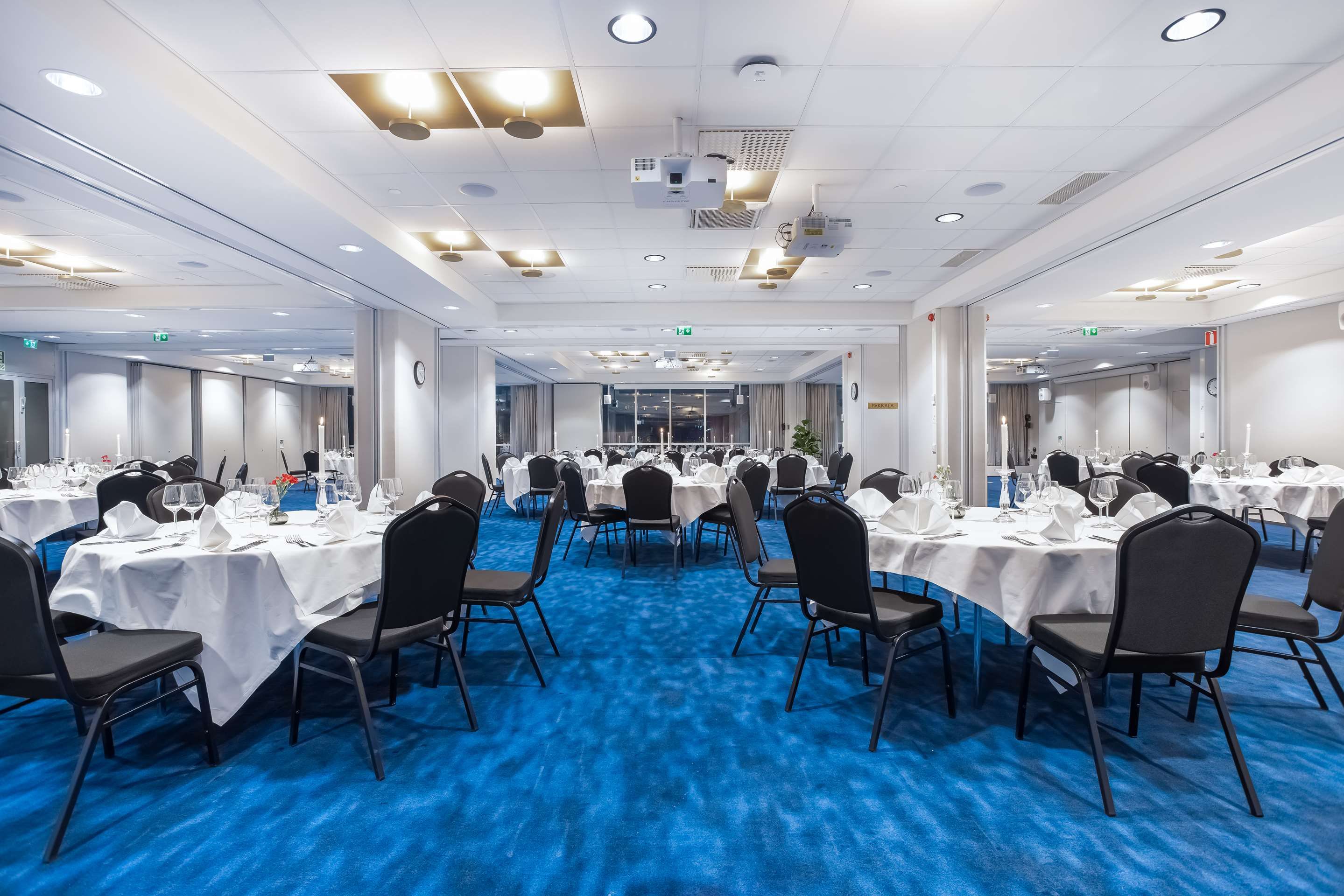 Banquet hall