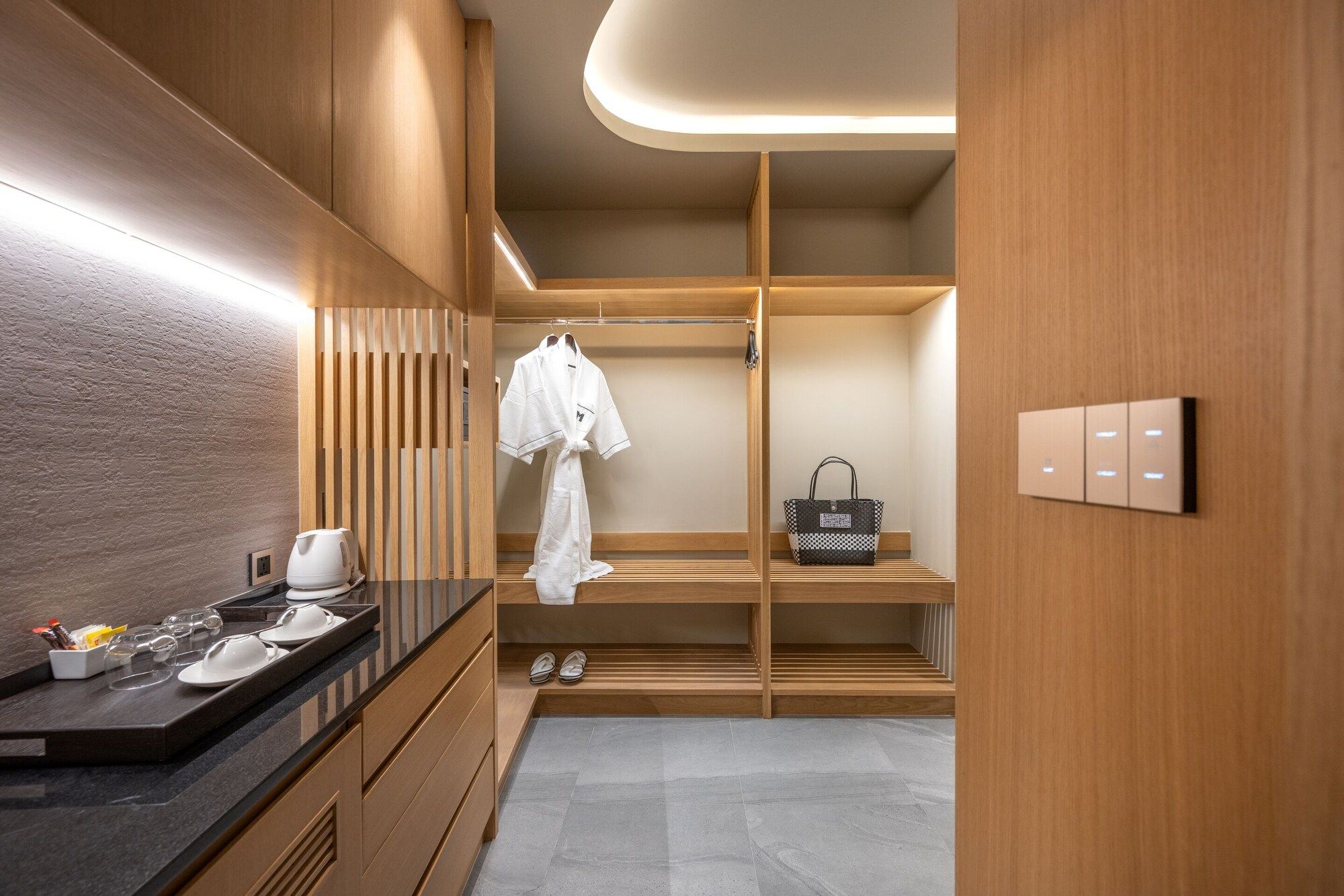 Room amenity
