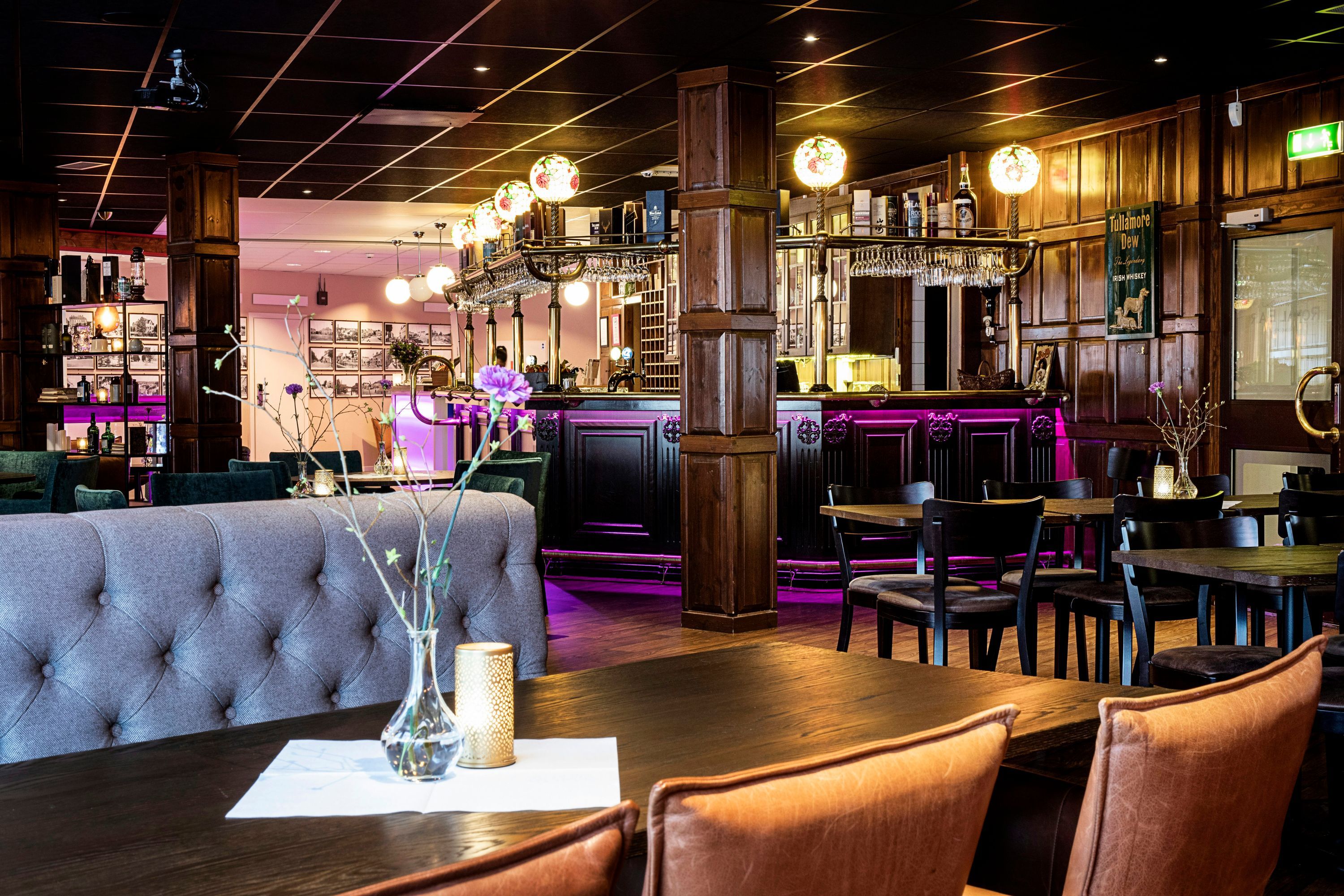 Bar Photo
