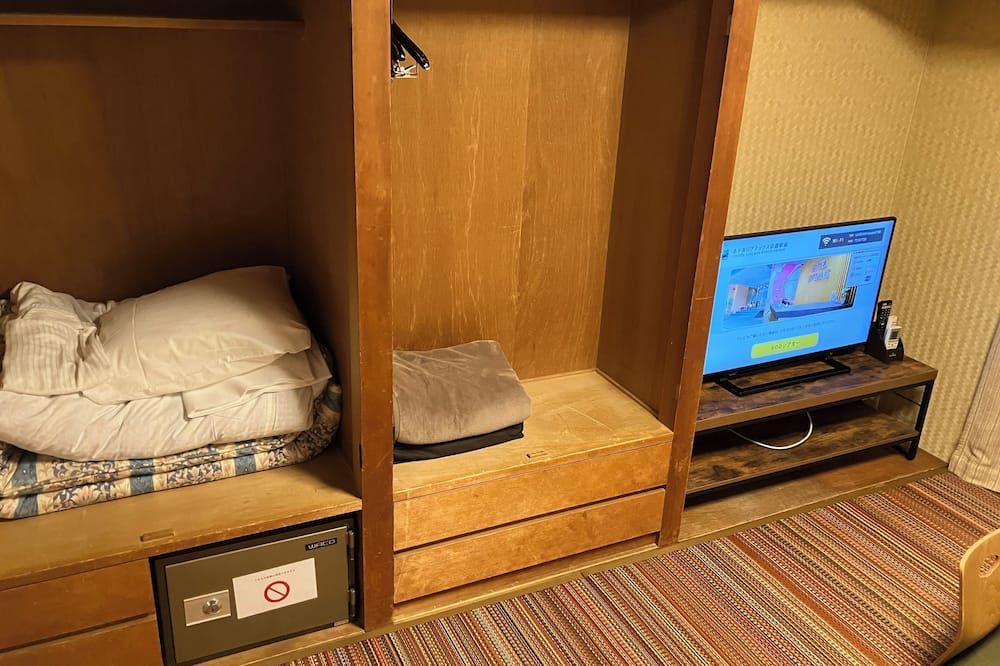 Room amenity
