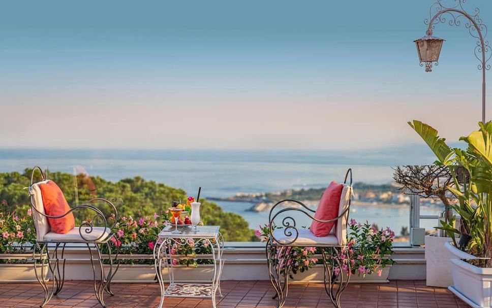 Balcony Photo
