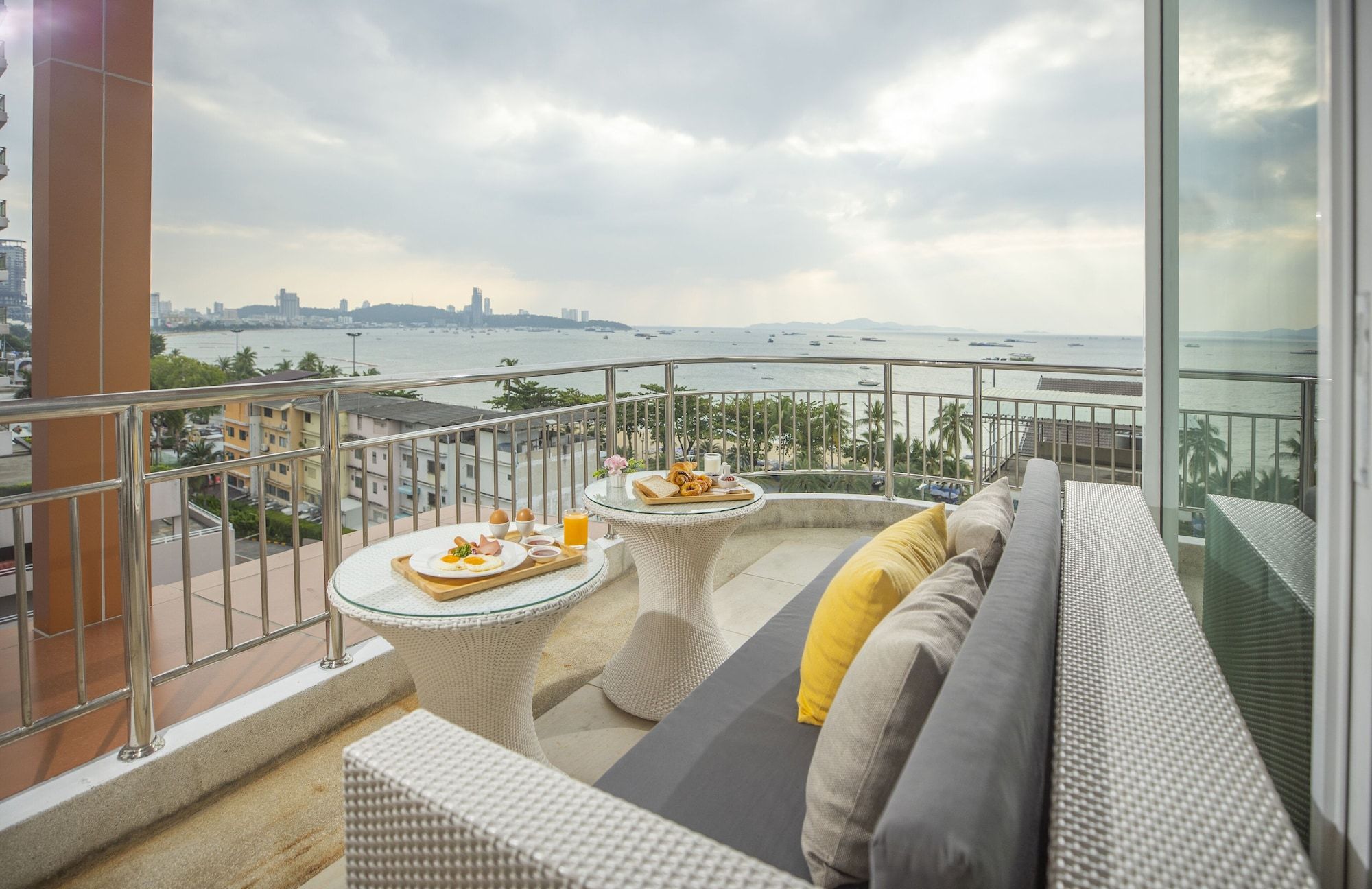 Balcony Photo