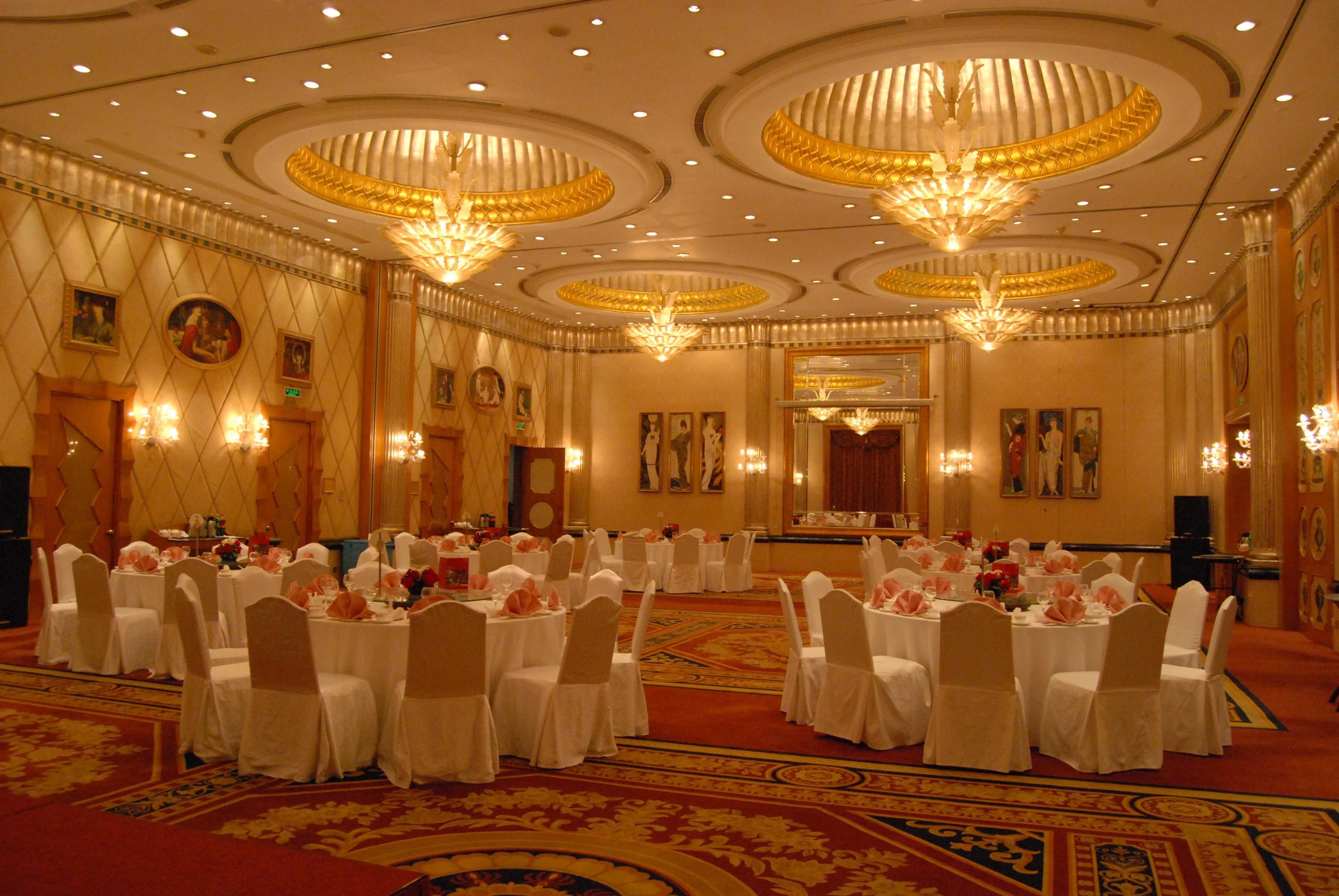 Banquet hall