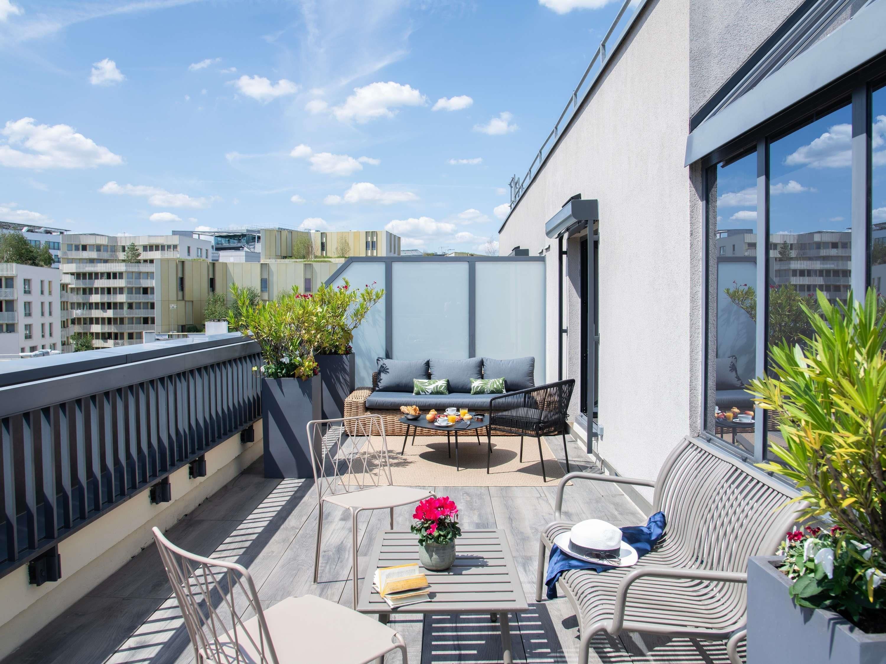 Balcony Photo