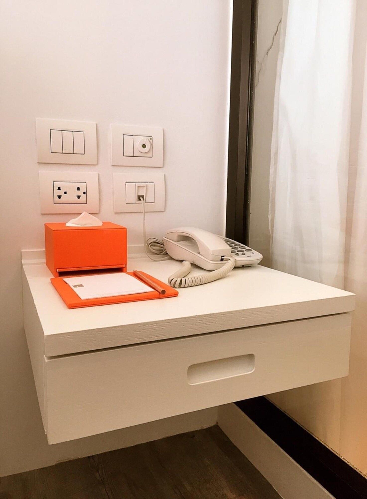 Room amenity