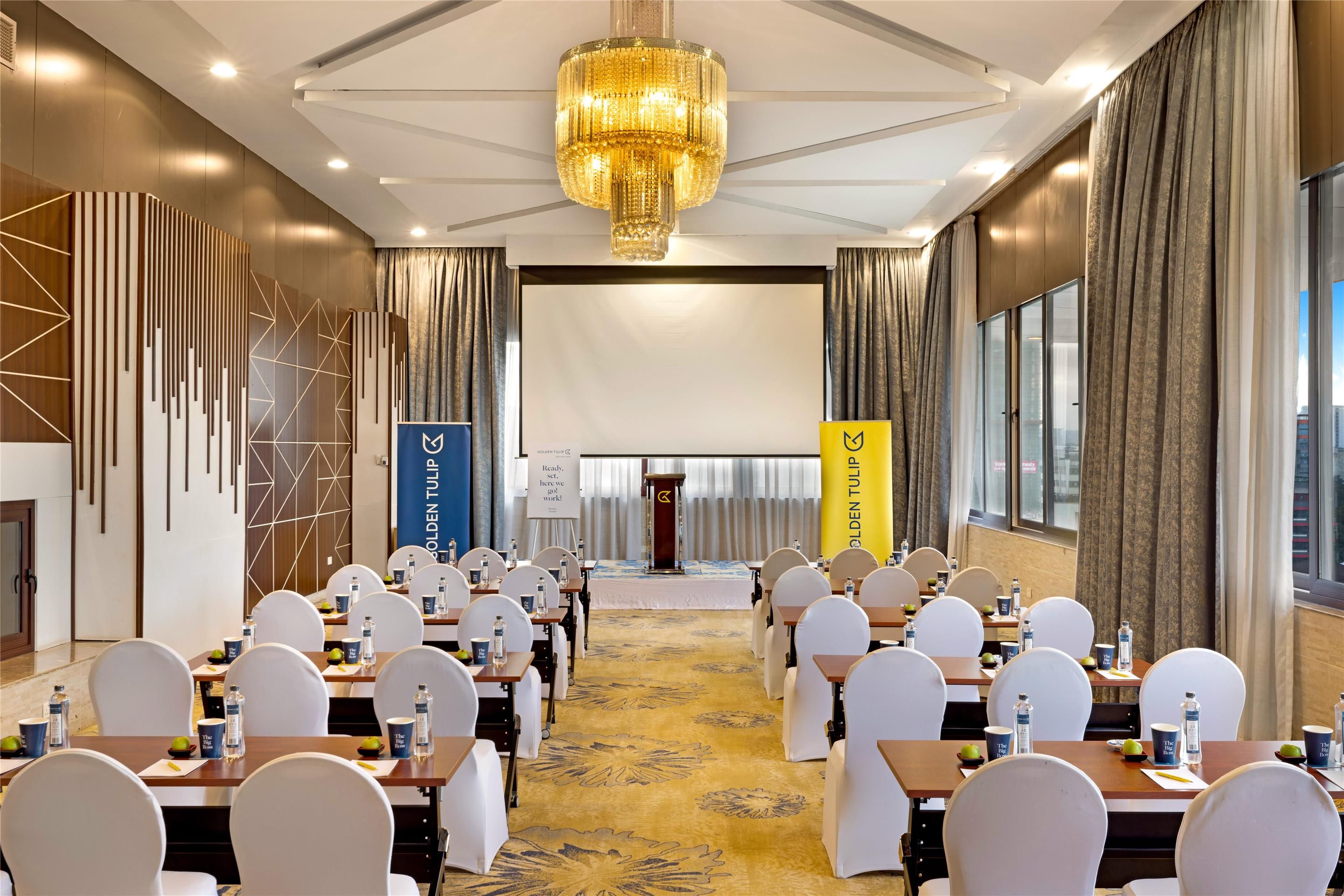 Banquet hall