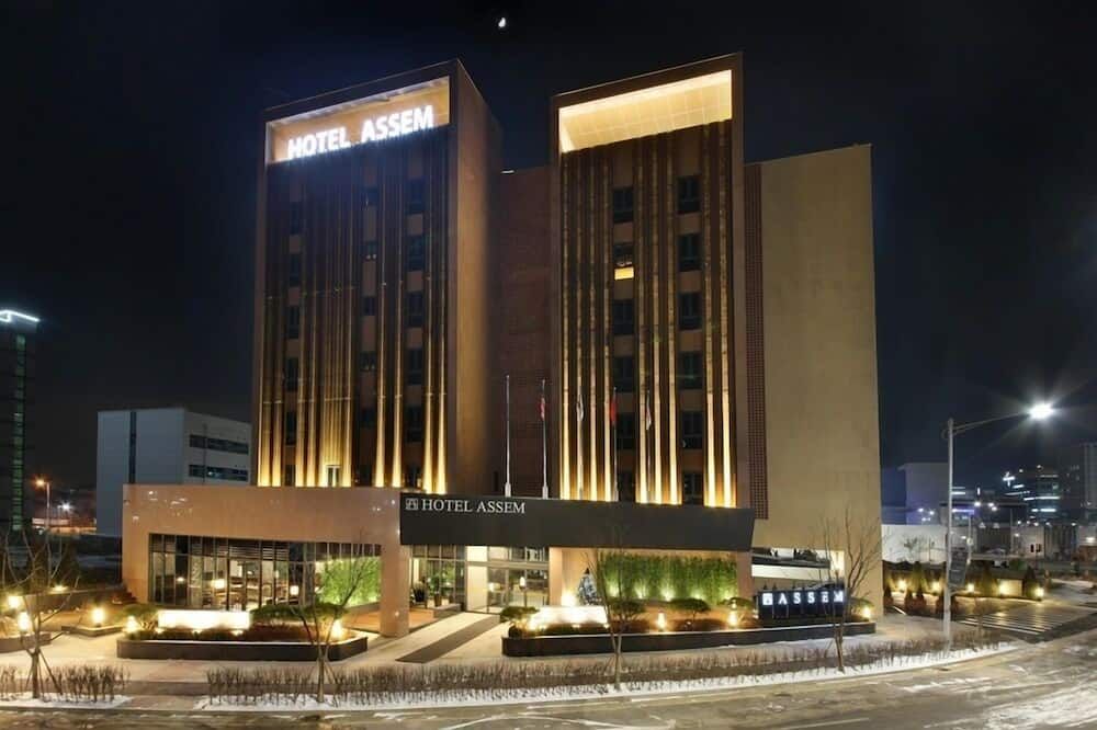 Building Photo