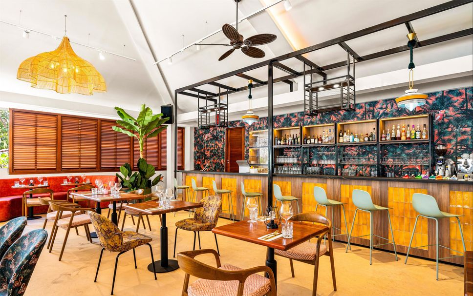 Restaurant Photo