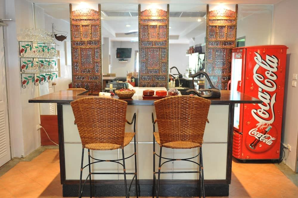 Dining room Photo