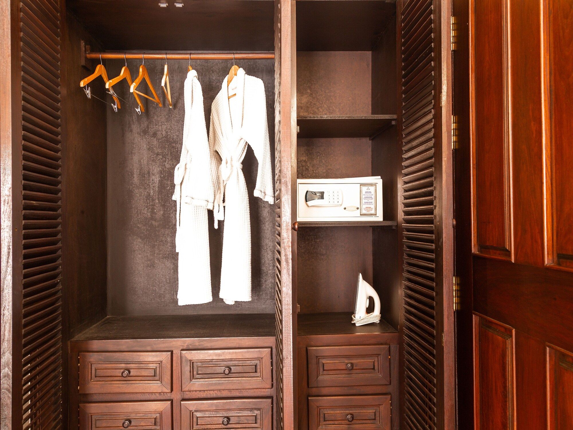 Room amenity