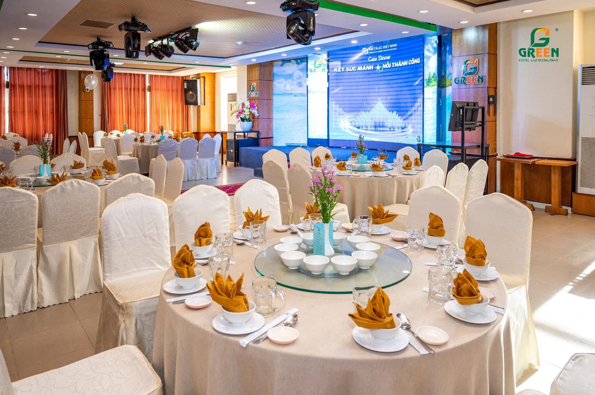 Banquet hall