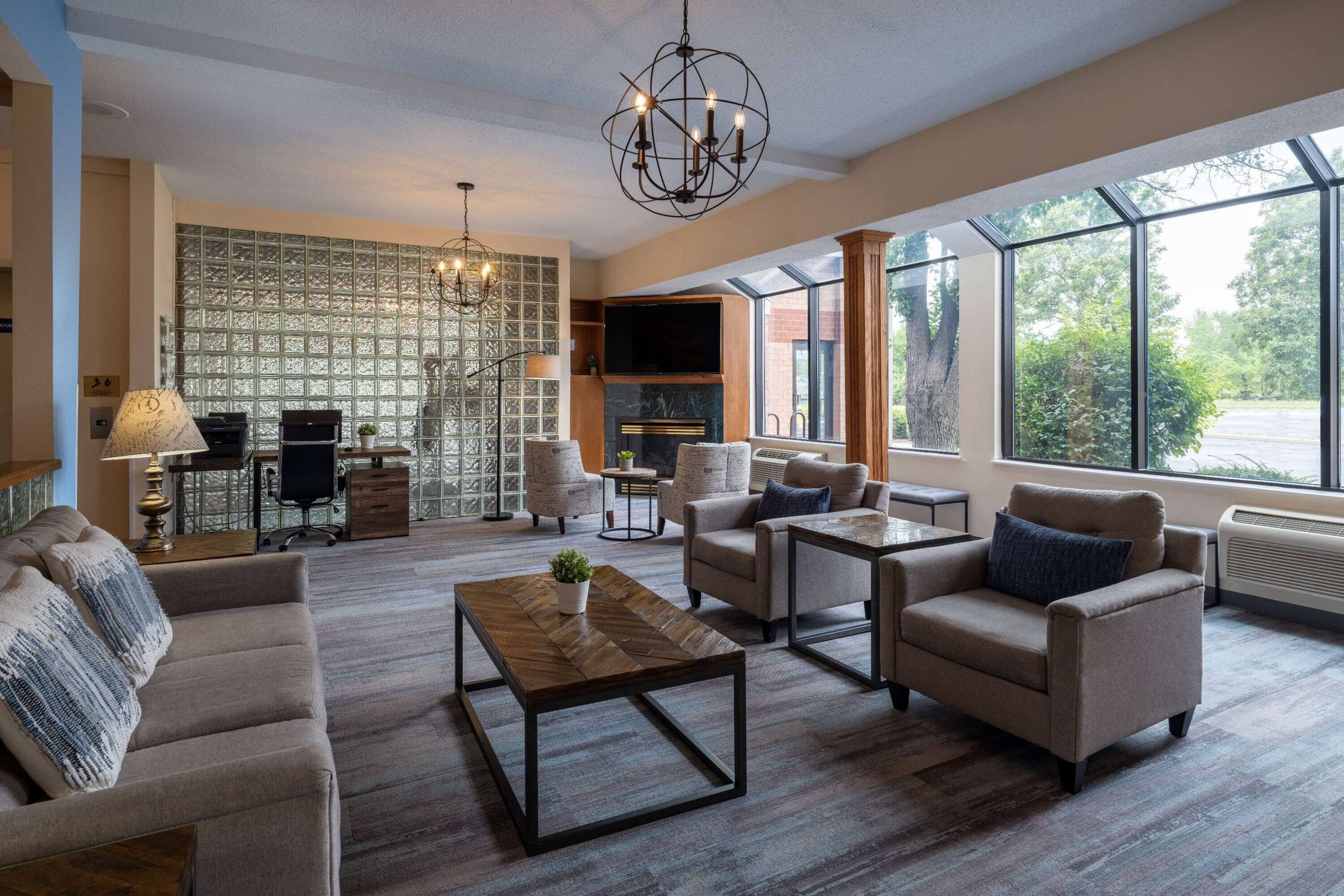 Lounge Photo