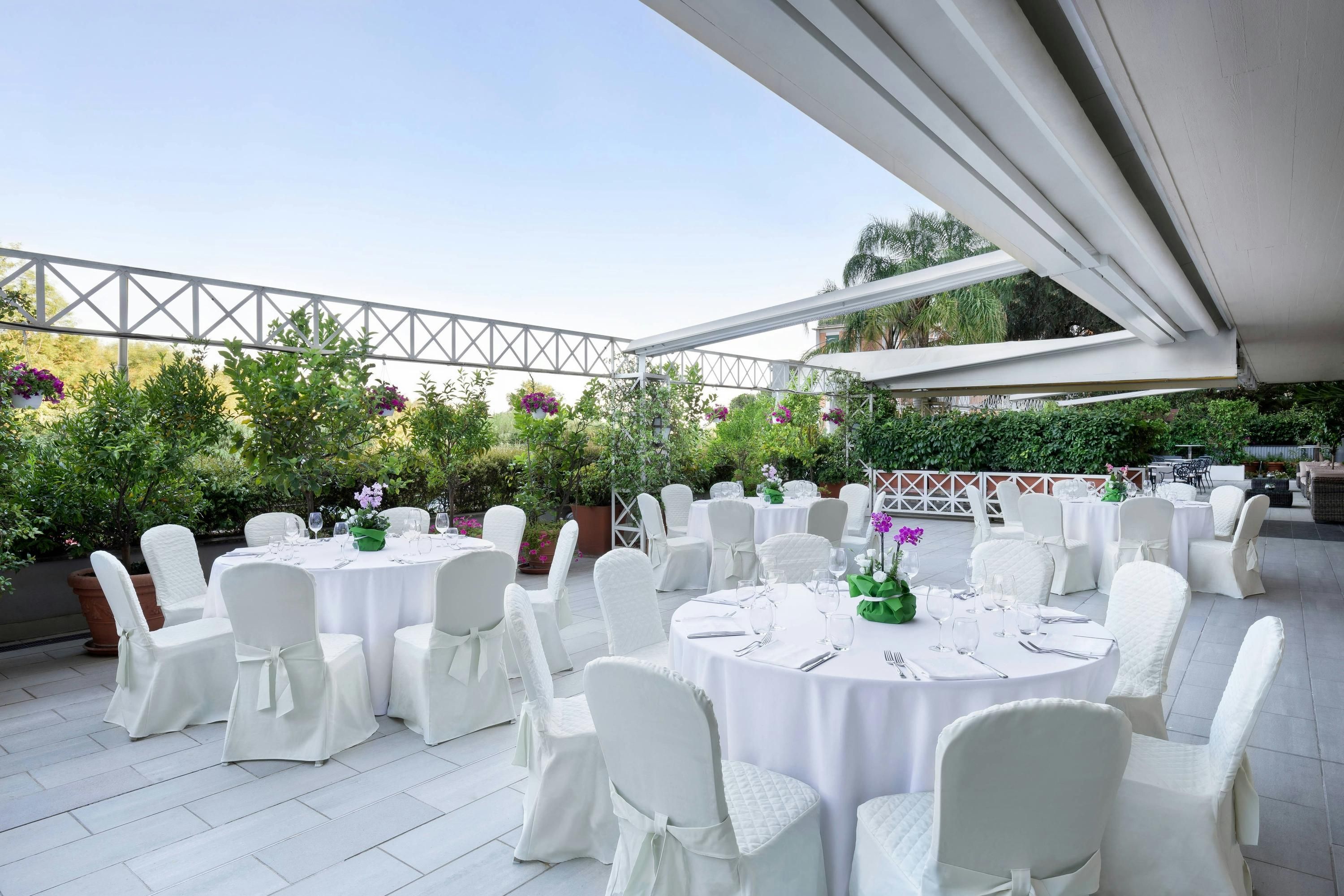 Banquet hall