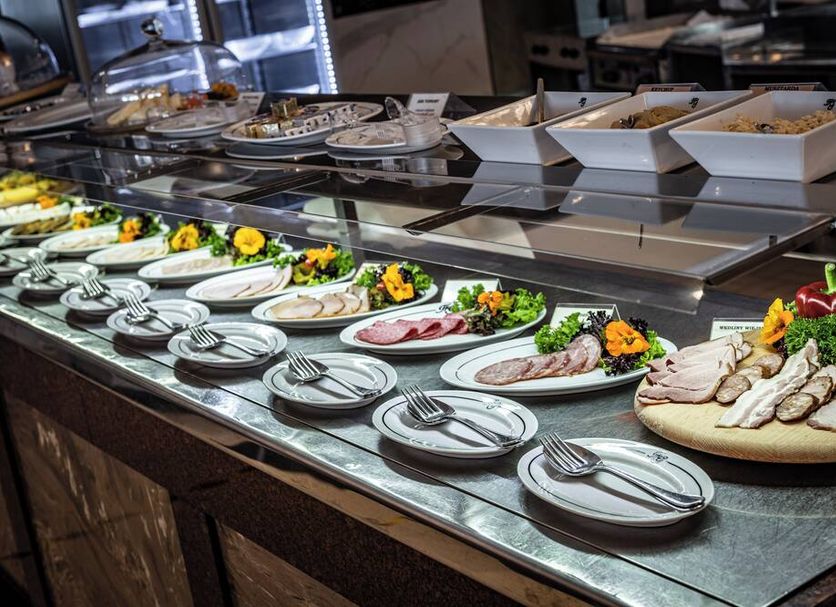 Buffet Photo