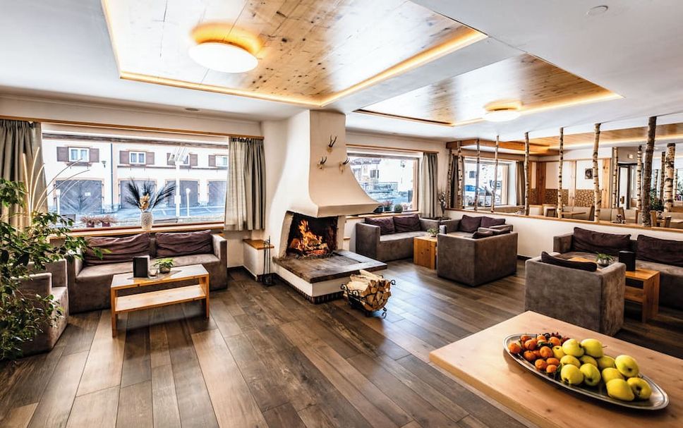 Lounge Photo