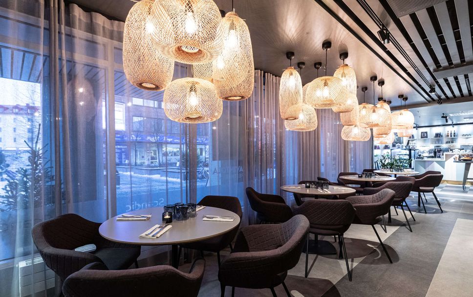 Restaurant Photo