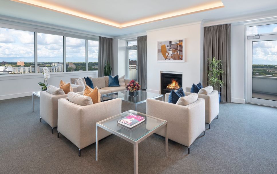 Lounge Photo