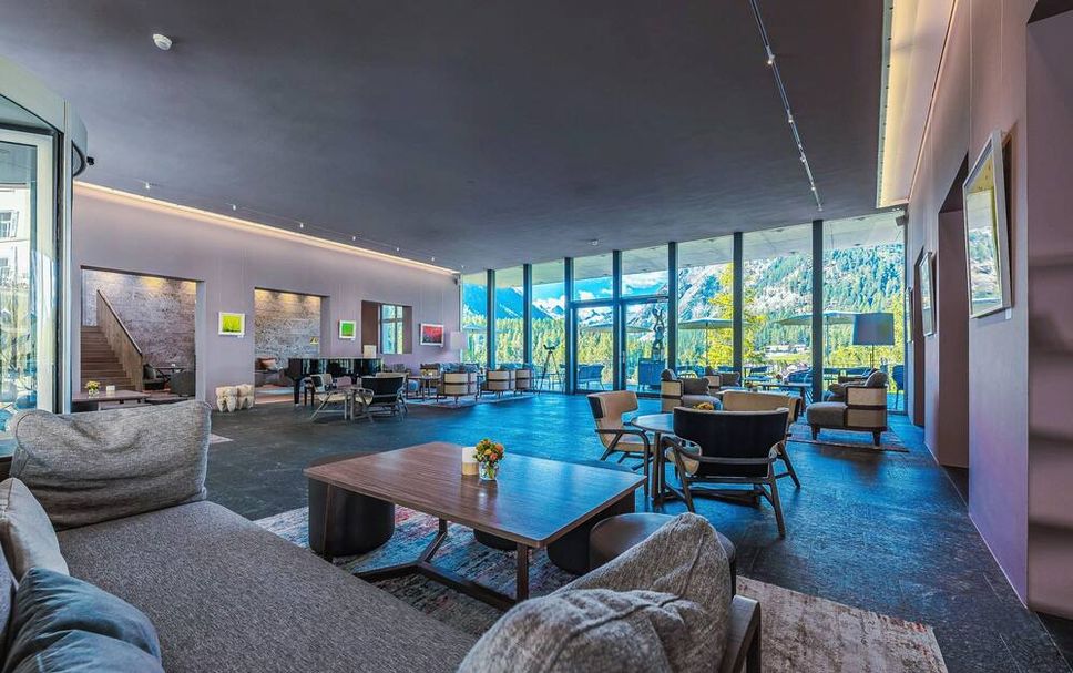 Lounge Photo