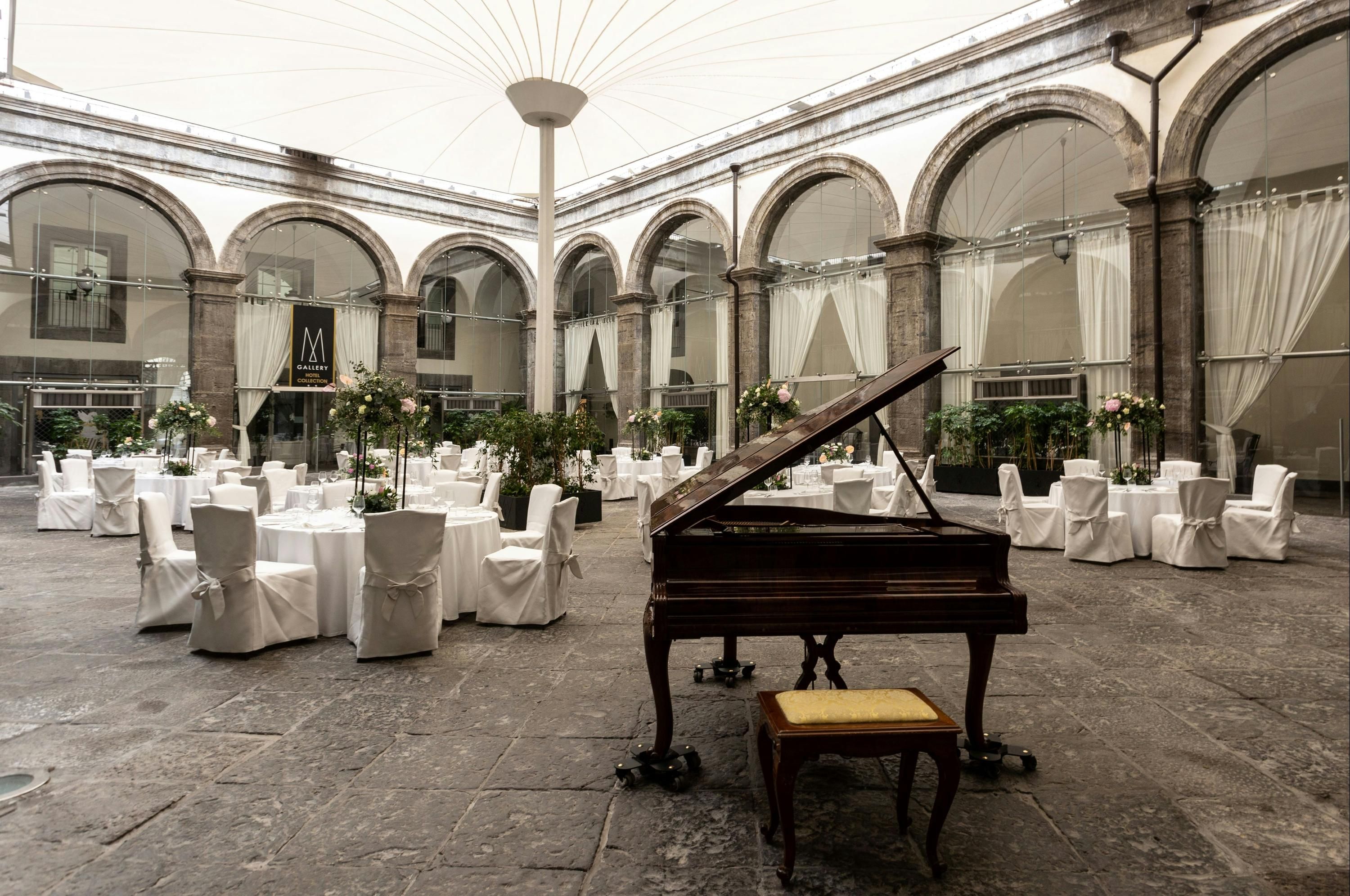 Banquet hall