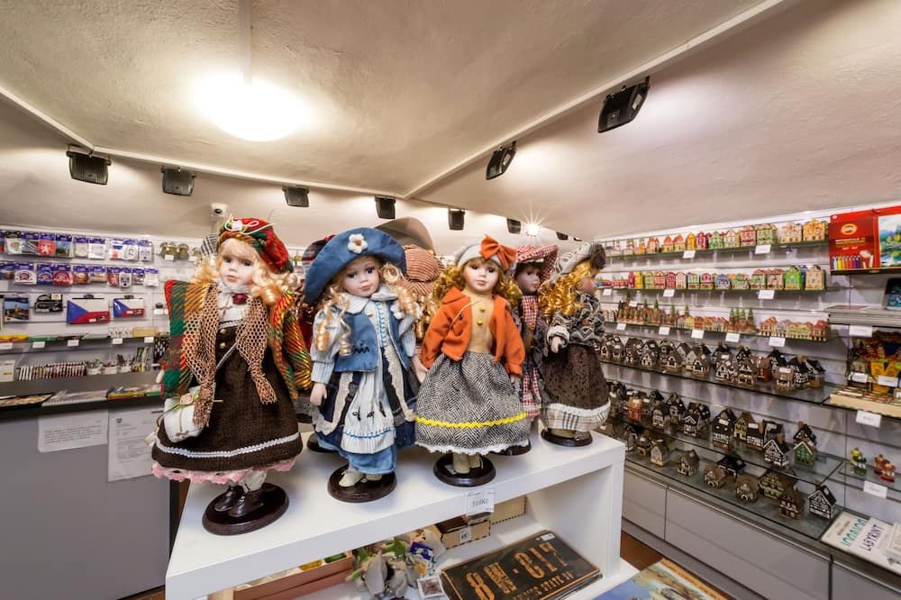 Shop Photo
