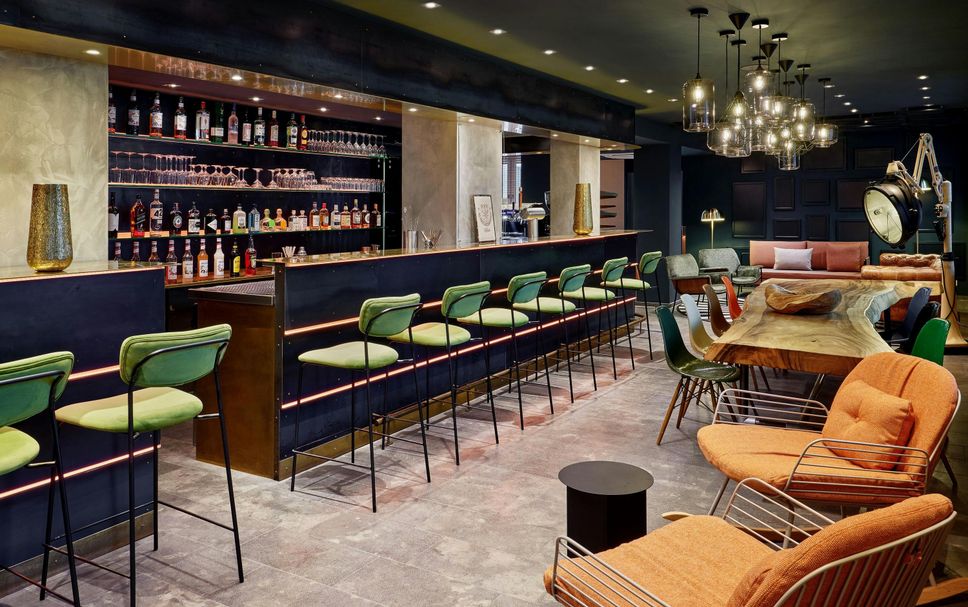 Bar Photo
