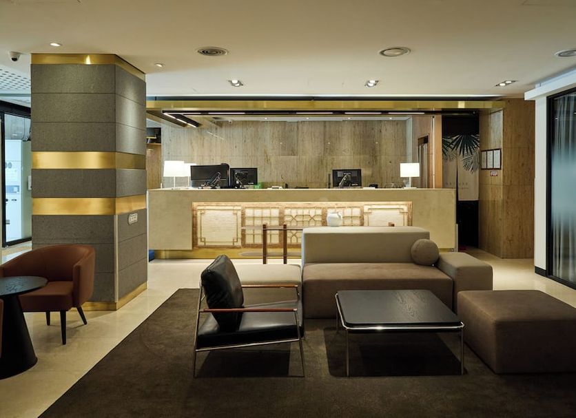 Lounge Photo