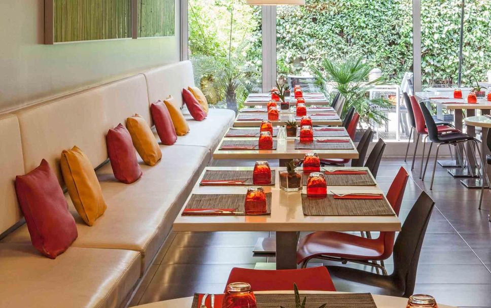 Restaurant Photo