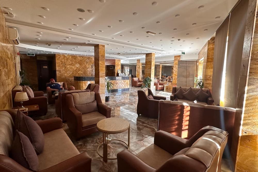Lounge Photo