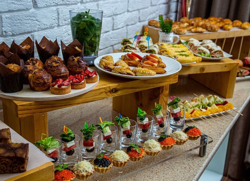 Buffet Photo