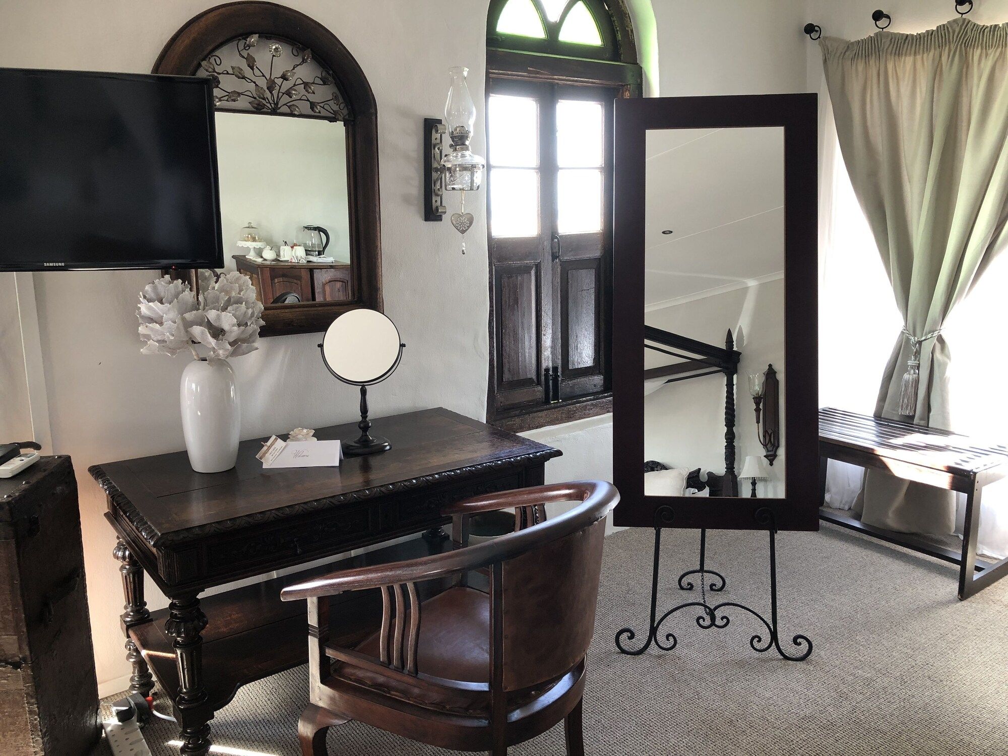 Room amenity