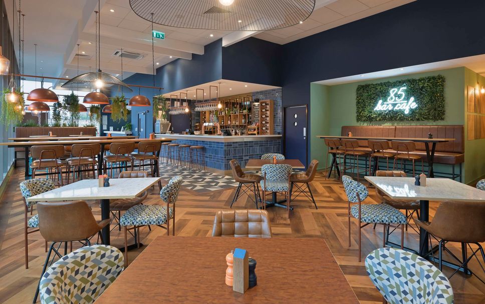 Restaurant Photo