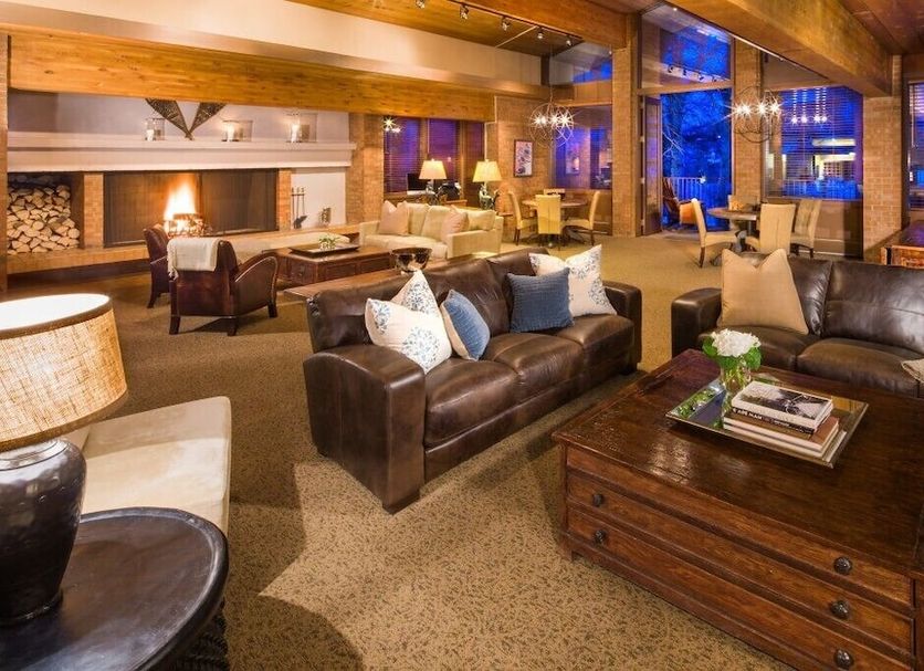 Lounge Photo
