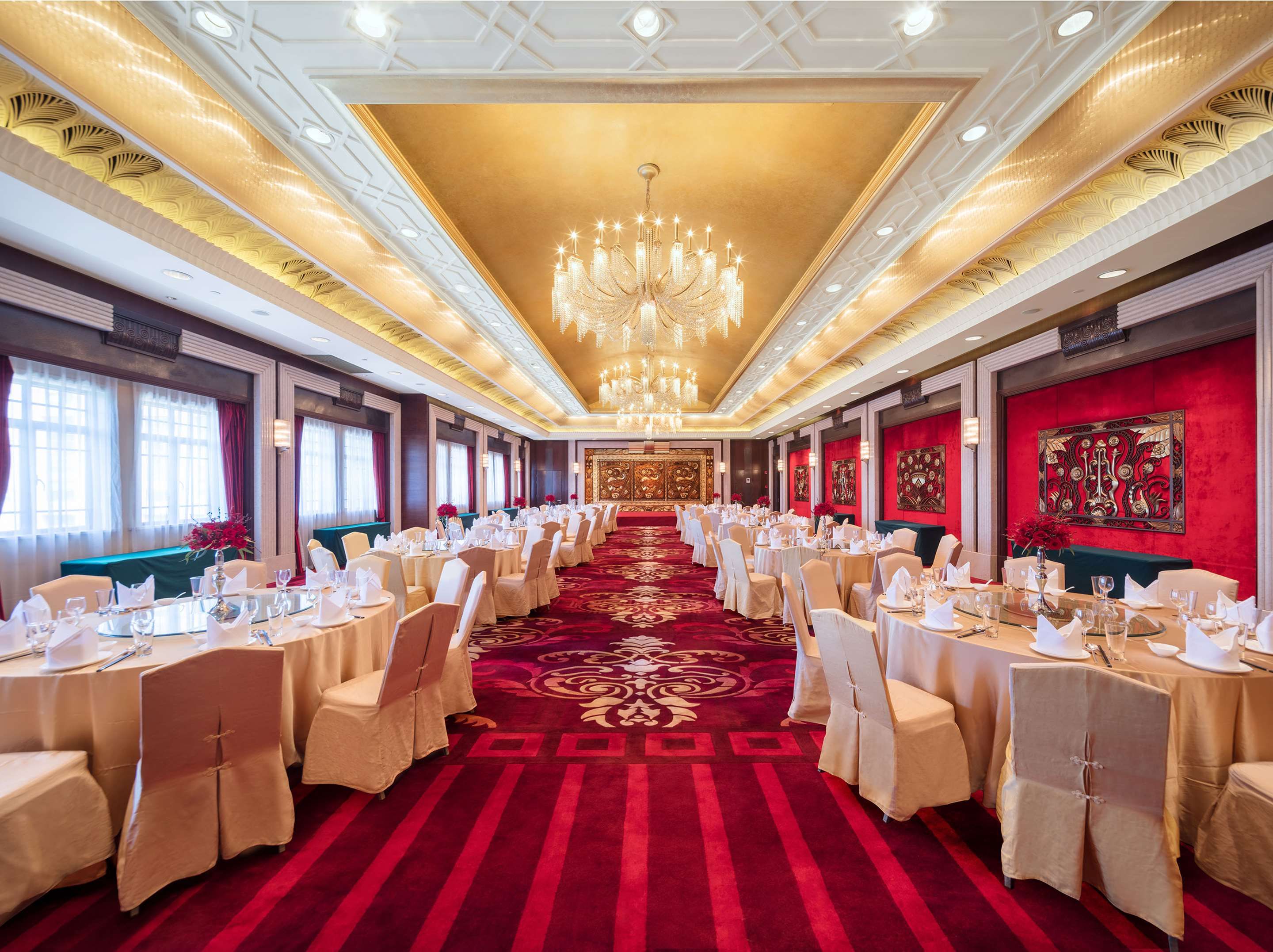 Banquet hall