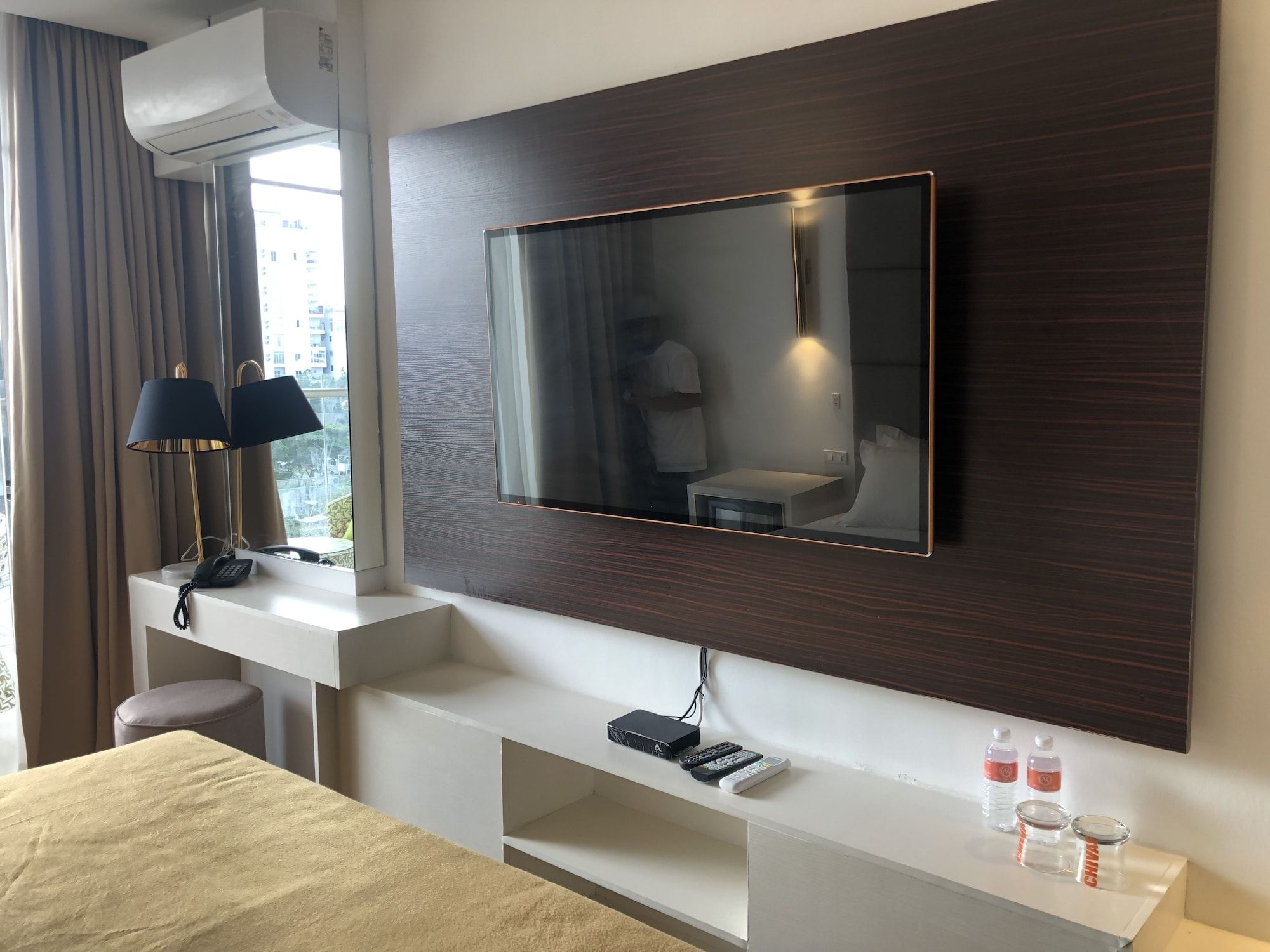Room amenity