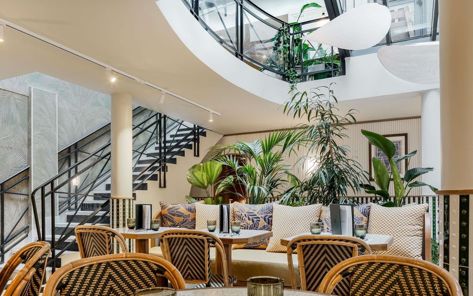 Dining room Photo