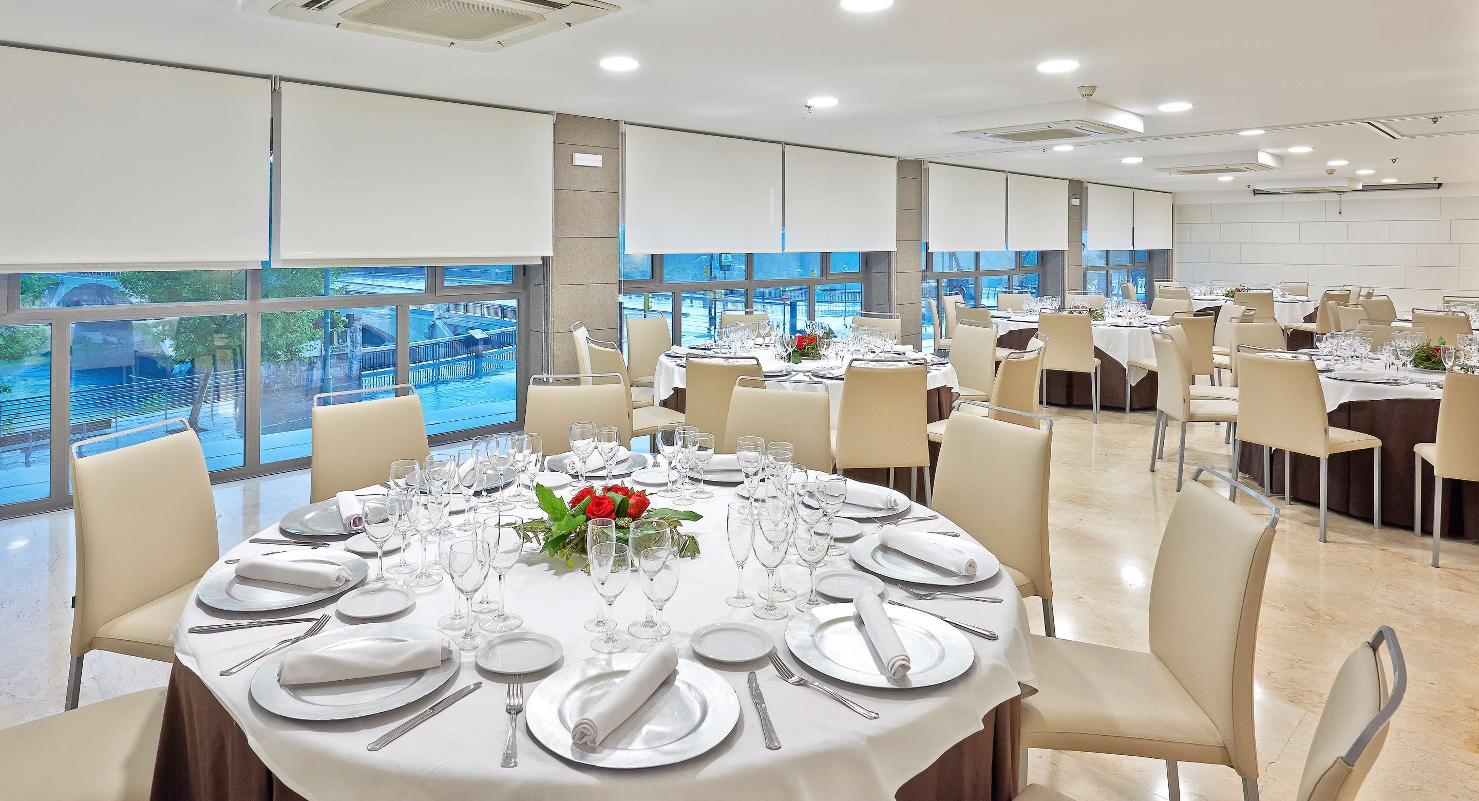 Banquet hall