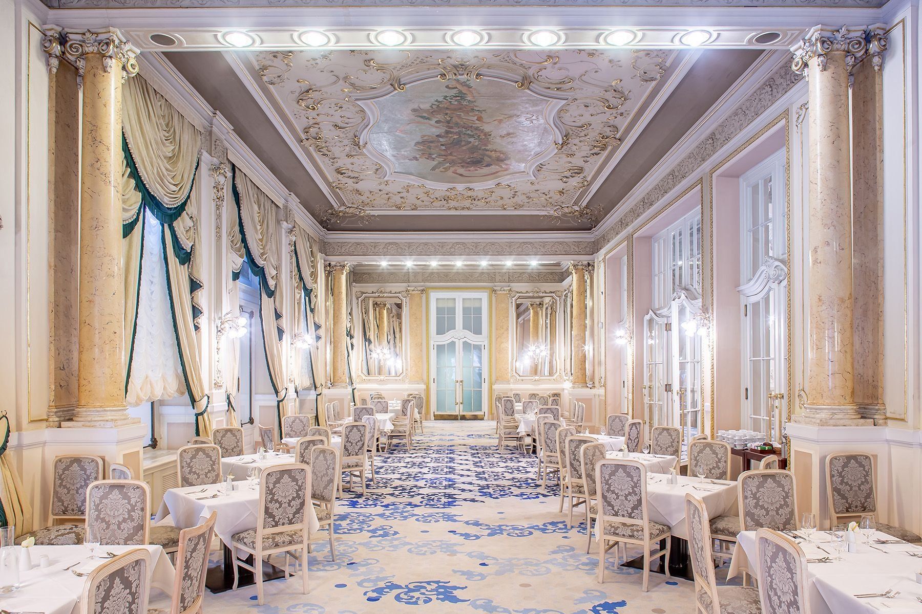 Banquet hall