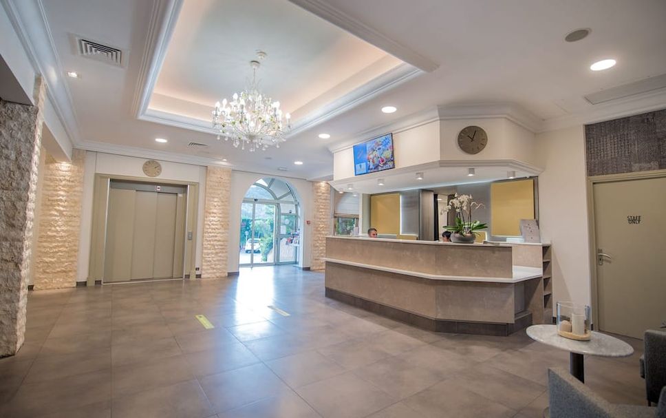 Front desk Photo