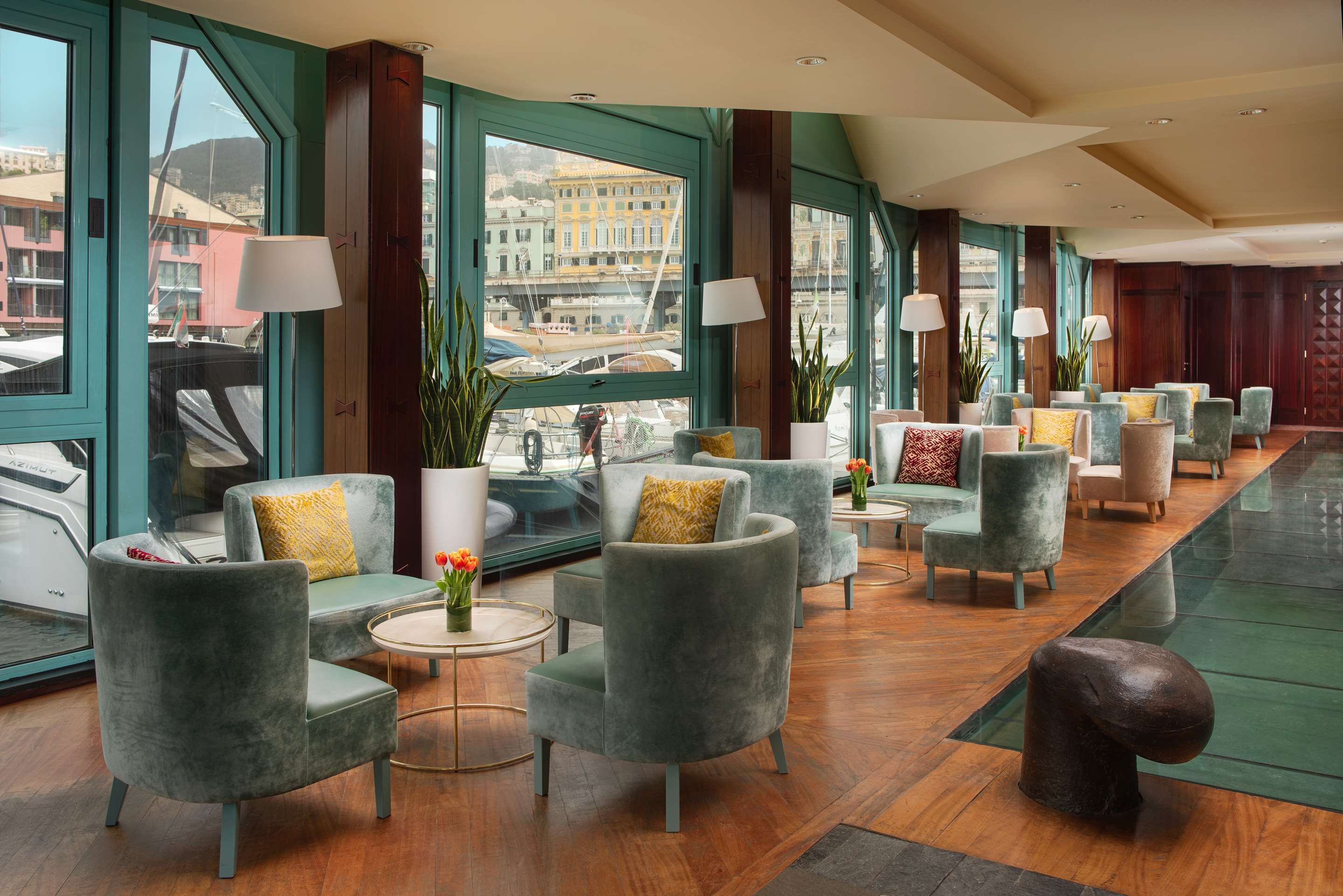 Lounge Photo