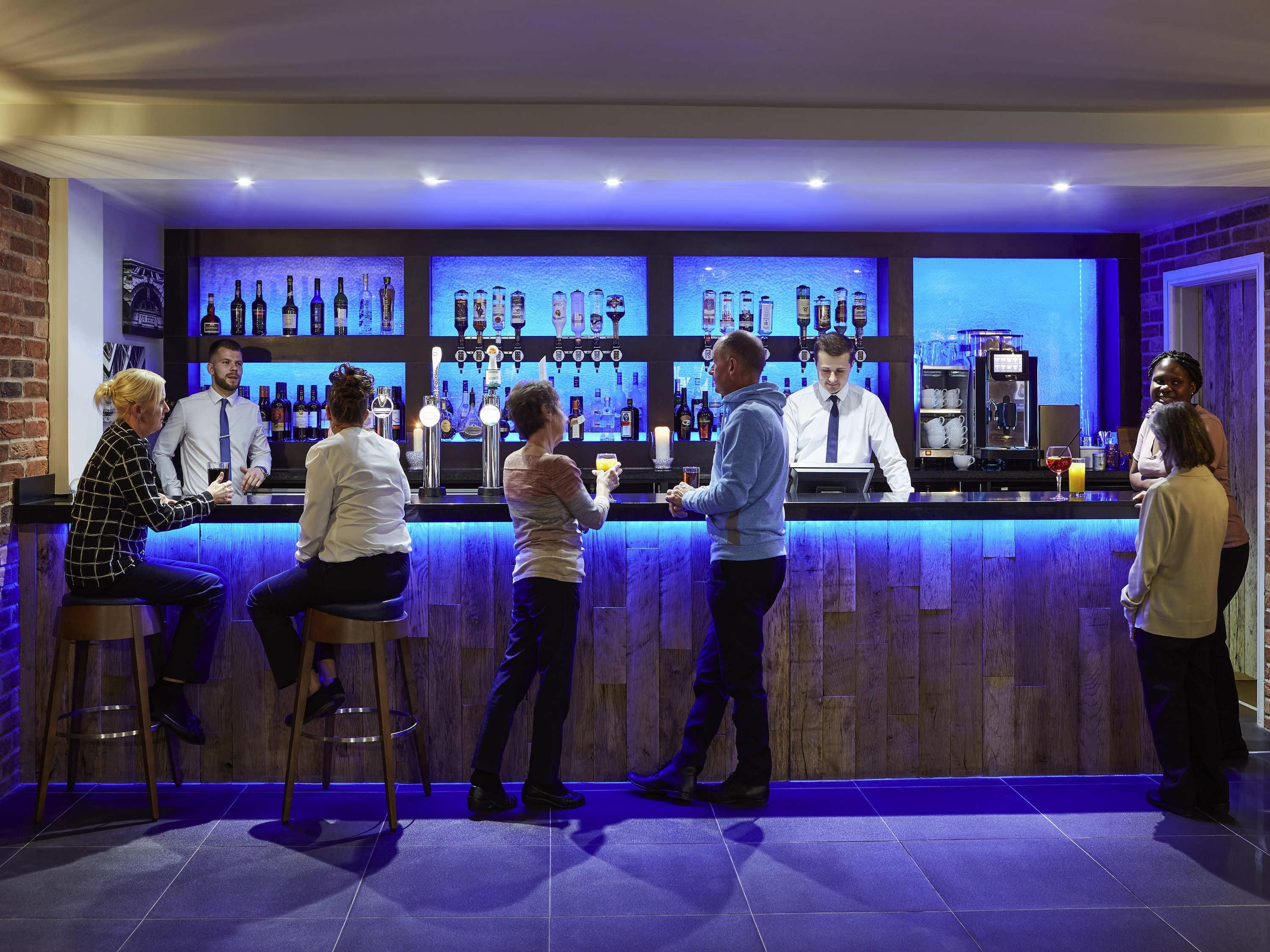 Bar Photo