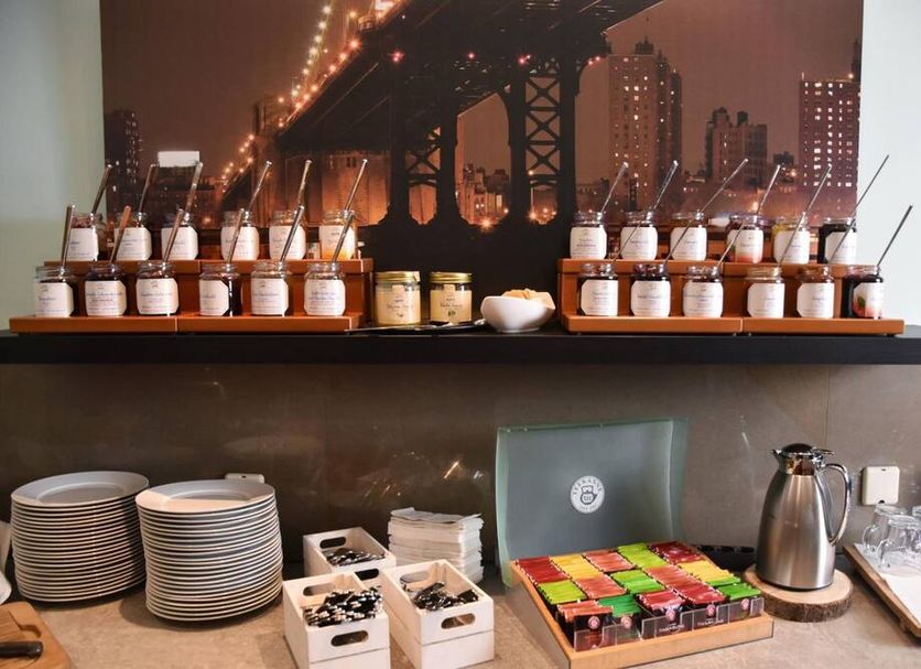 Buffet Photo