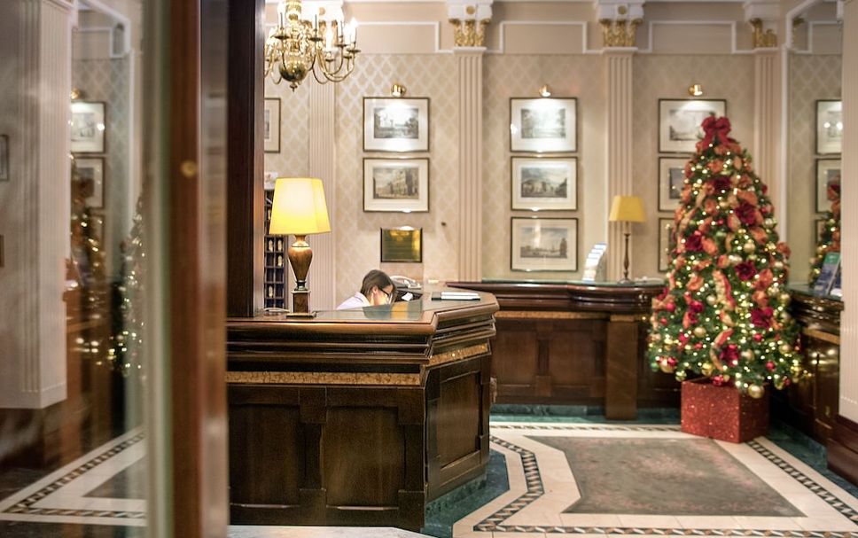 Front desk Photo