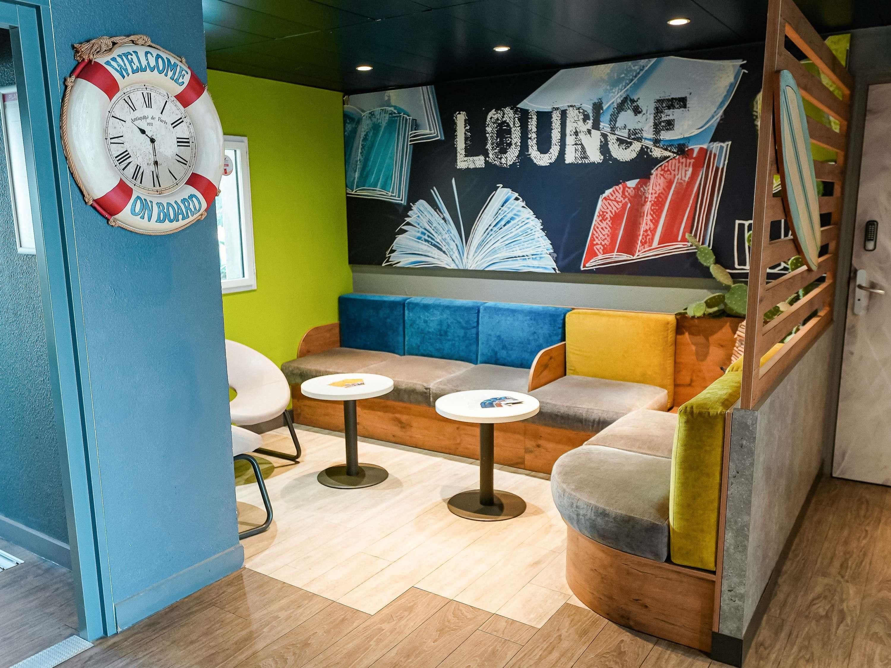 Lounge Photo