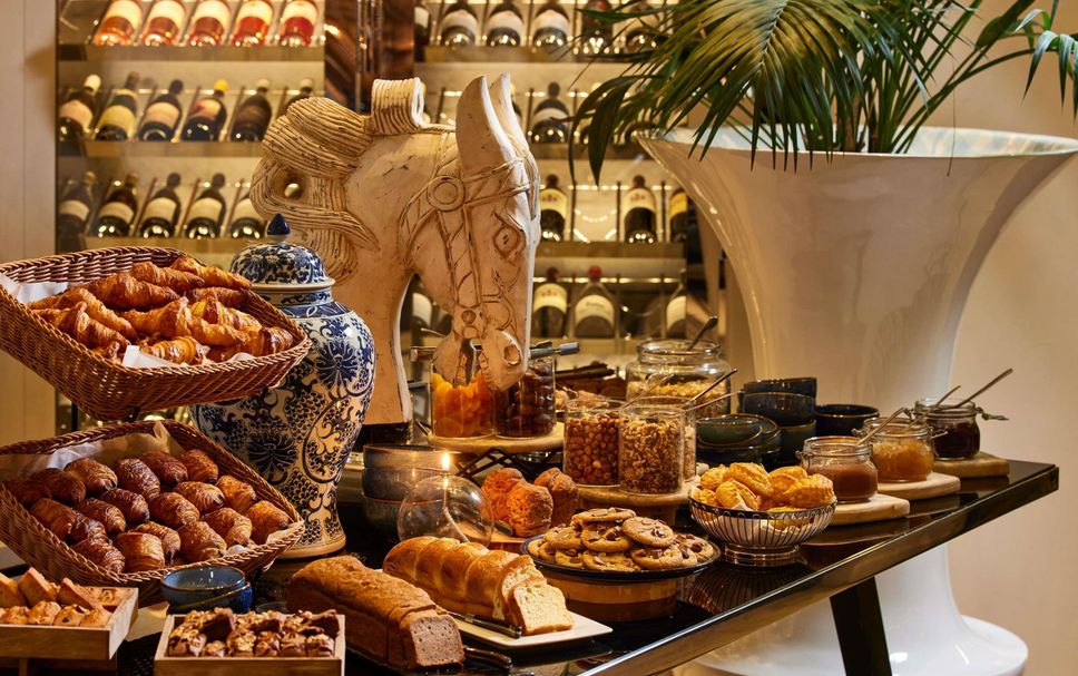 Buffet Photo