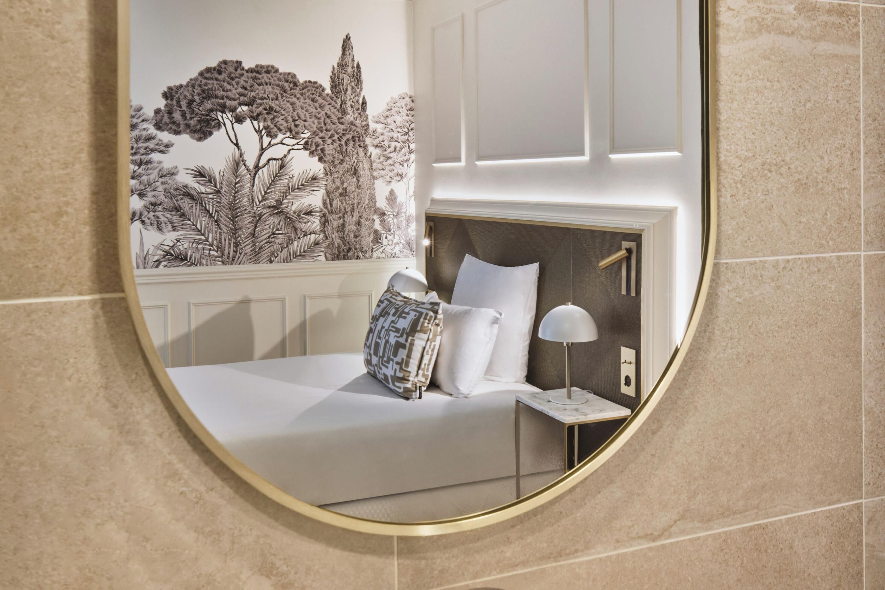 Room amenity