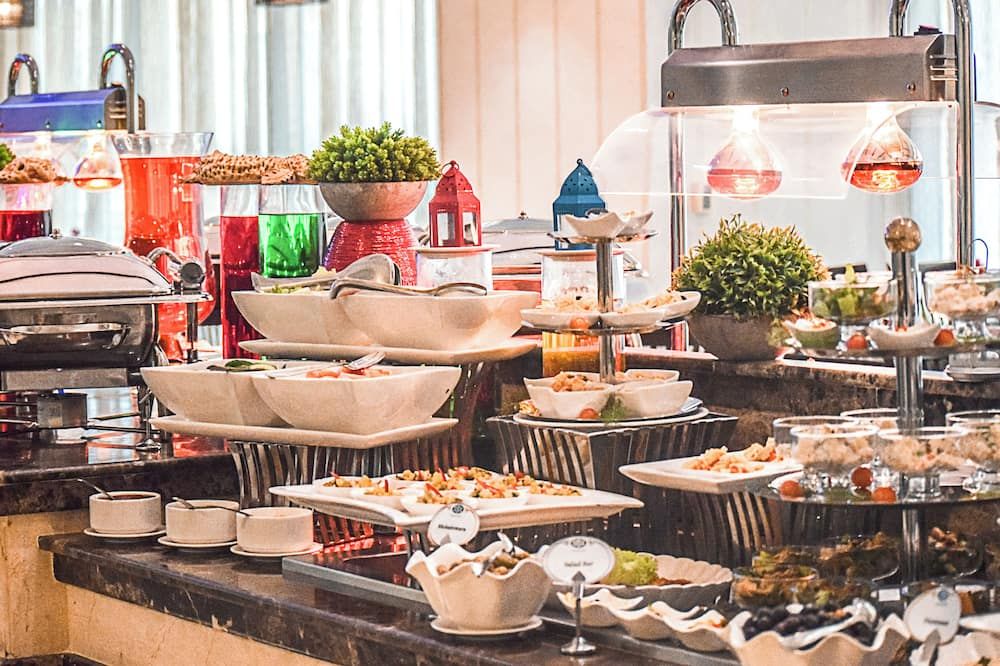 Buffet Photo