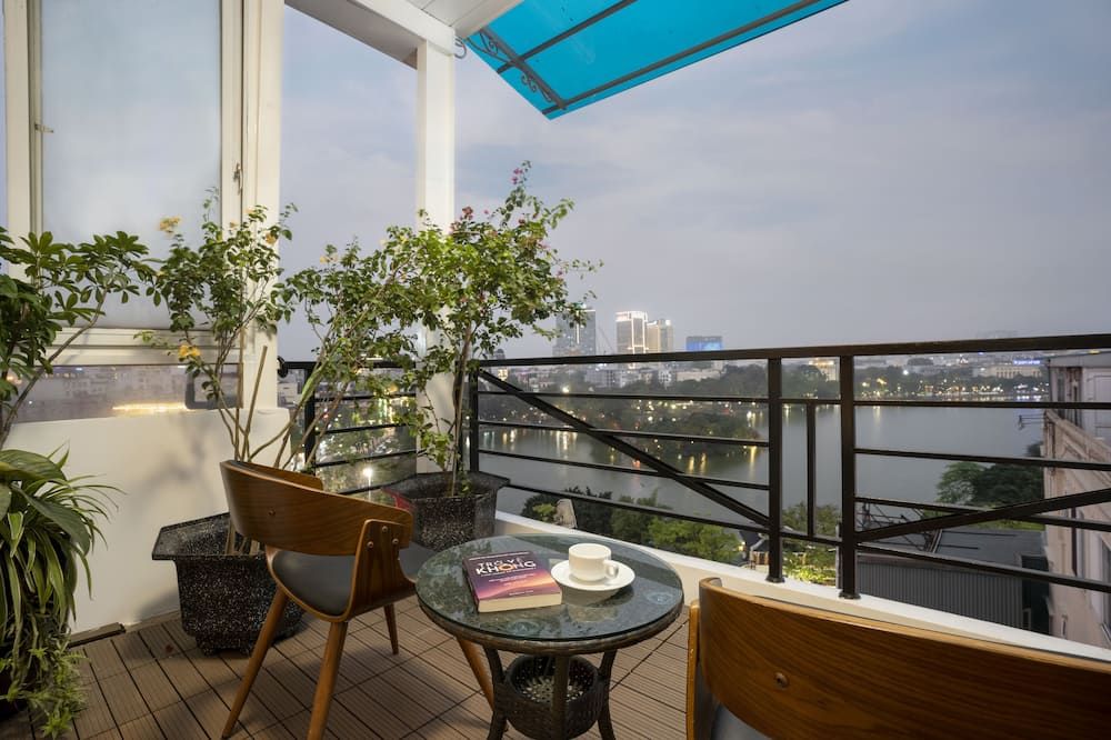 Balcony Photo