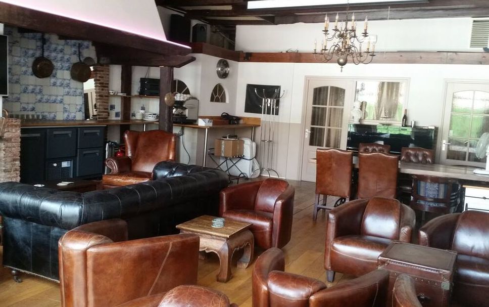 Lounge Photo