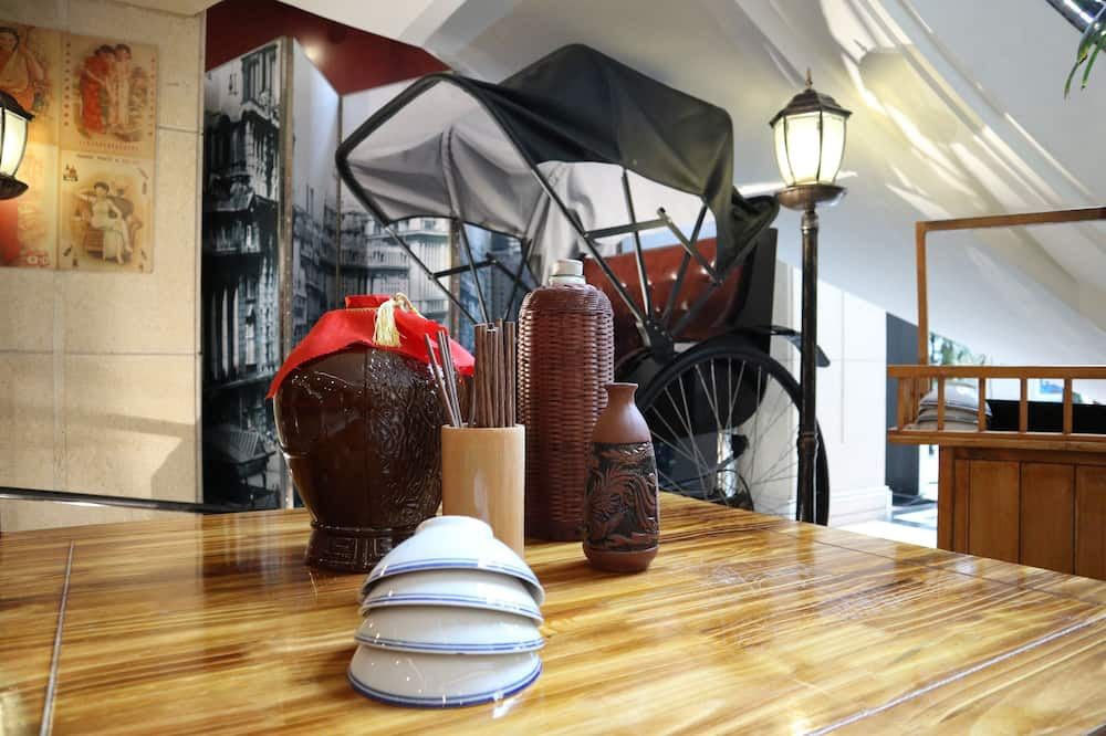 Room amenity