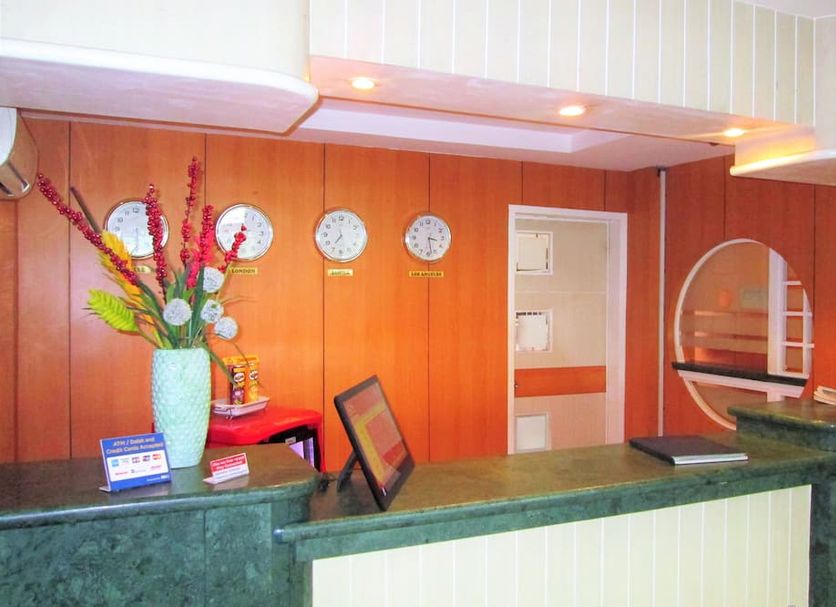 Front desk Photo